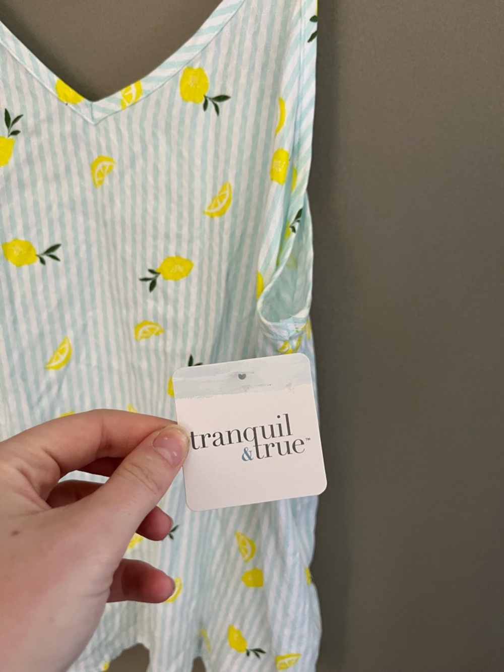 NWT Yellow Lemon Print Striped V-Neck Spaghetti Strap Top Adjustable Straps XL - Picture 4 of 10